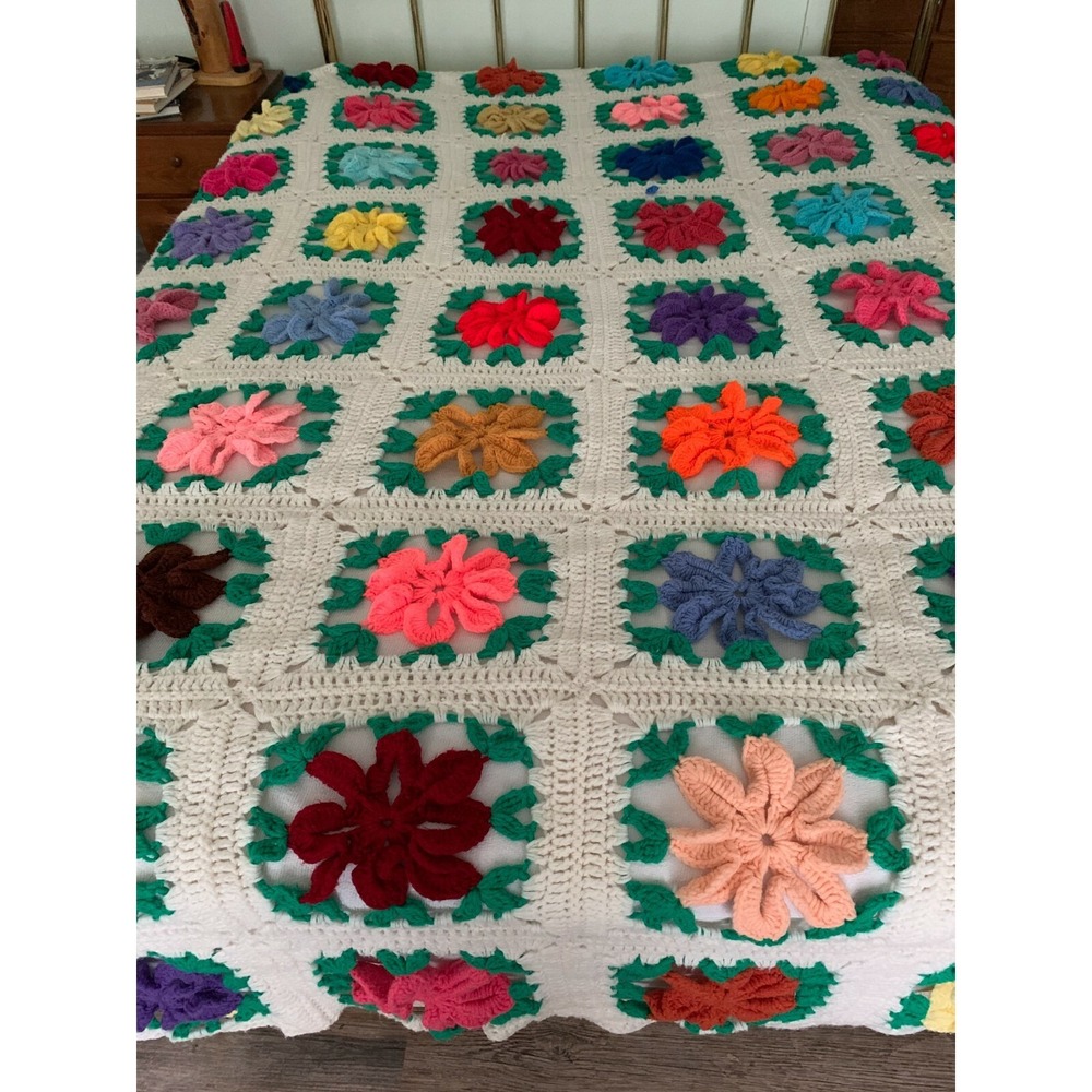 Vtg Granny Square Crochet Afghan Queen Size 82 x 90 3-D Flower Granny Cottage